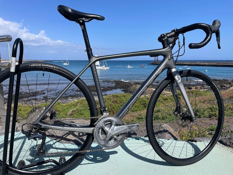 Used Scott Addict 10 disc carbon 2021 2021 Road & Gravel, Black — image 53 of 80