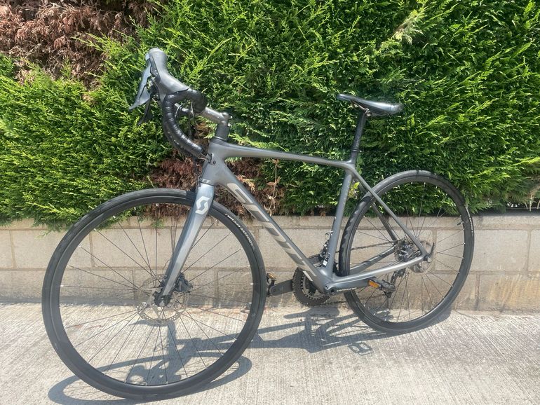 Used Scott Addict 10 disc carbon 2021 2021 Road & Gravel, Black — image 2 of 14