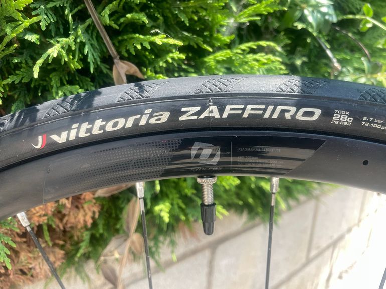 Used Scott Addict 10 disc carbon 2021 2021 Road & Gravel, Black — image 6 of 14