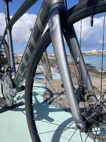 Used Scott Addict 10 disc carbon 2021 2021 Road & Gravel, Black — image 58 of 80