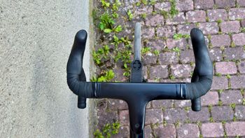 Used Canyon Aeroad CF SLX 8 Disc Di2 2023 2023 Road & Gravel, Black — image 5 of 13