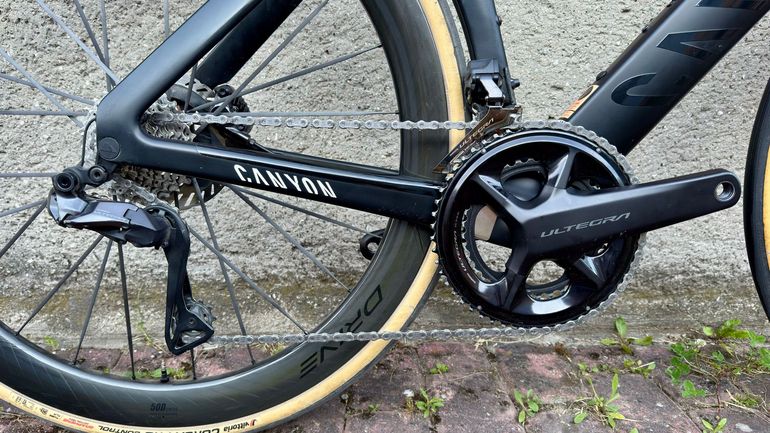 Used Canyon Aeroad CF SLX 8 Disc Di2 2023 2023 Road & Gravel, Black — image 2 of 13