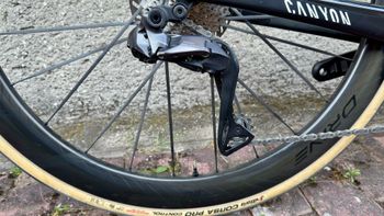 Used Canyon Aeroad CF SLX 8 Disc Di2 2023 2023 Road & Gravel, Black — image 7 of 13