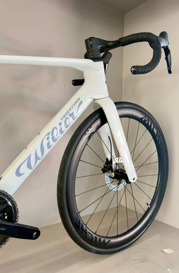 Used Wilier Custom Shimano 105 Di2 2027 Road & Gravel, White — image 2 of 6