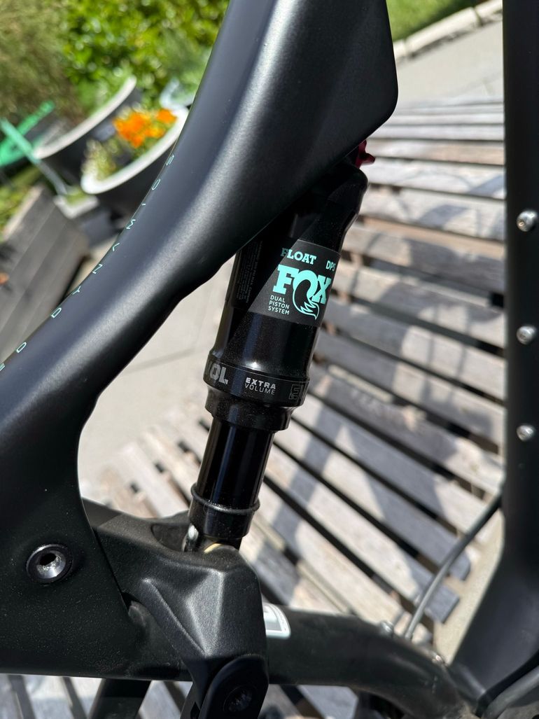 Used Orbea OIZ H30 2022 2022 Mountainbike, Black, 29 — image 4 of 14