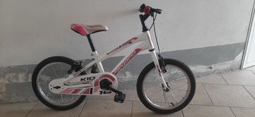 Used Megamo Custom 2023 Youth, White — image 1 of 3