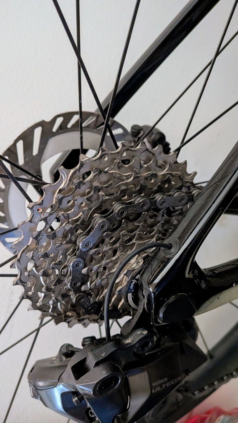 Used Colnago V4Rs Shimano Ultegra Di2 2025 2025 Road & Gravel — image 6 of 6