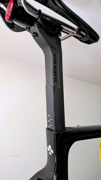 Used Colnago V4Rs Shimano Ultegra Di2 2025 2025 Road & Gravel — image 5 of 6