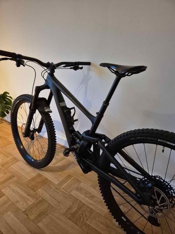 Used Specialized Enduro Comp 2021 2021 Mountainbike, Black, 29 — image 3 of 4