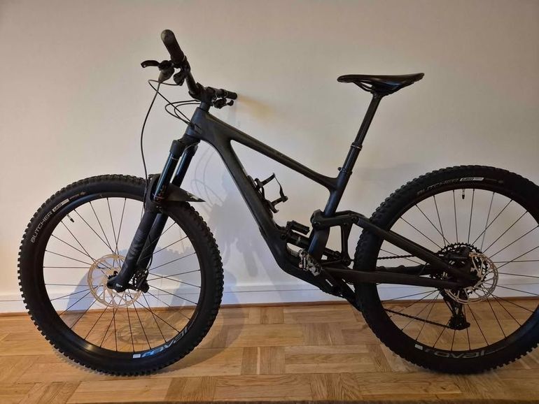 Used Specialized Enduro Comp 2021 2021 Mountainbike, Black, 29 — image 1 of 4
