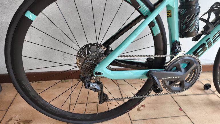 Used Bianchi Aria Ultegra 2021 2021 Road & Gravel — image 2 of 7