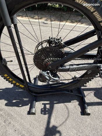Used Whistle B-rush 9.8 Ldt 2023 Mountainbike, Black — image 4 of 6