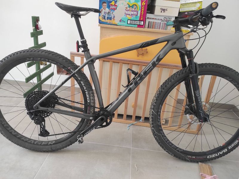 Použité Trek Procaliber 9.8 SL 2019 2019 Mountainbike — obrázek 2 z 3