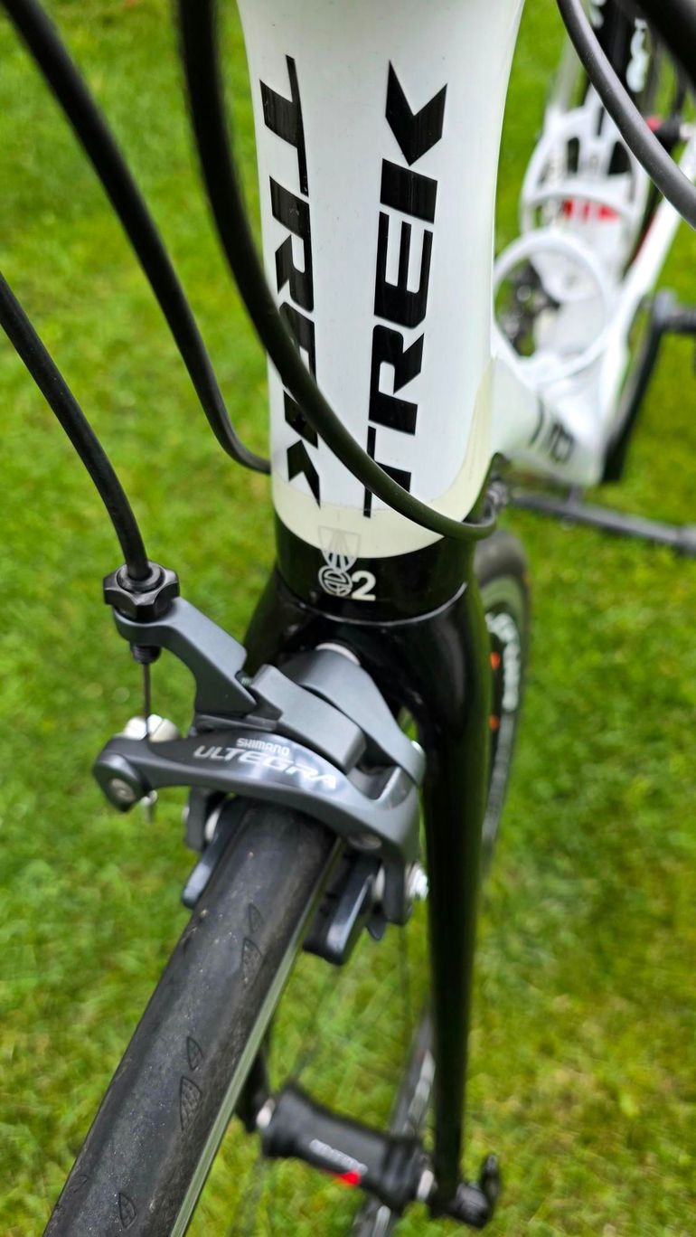 Used Trek Madone 4.7 H2 (Compact) 2012 2012 Road & Gravel, White — image 3 of 20
