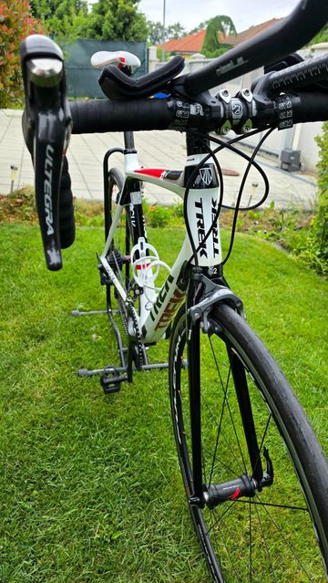Used Trek Madone 4.7 H2 (Compact) 2012 2012 Road & Gravel, White — image 6 of 20