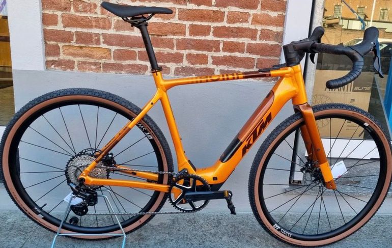 Used KTM MACINA GRAVELATOR SX 10 2025 2025 Road & Gravel, Orange — image 1 of 9