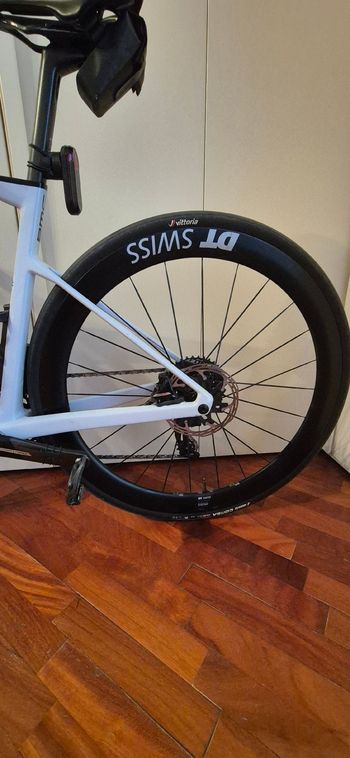 Used BMC Teammachine SRAM Force eTap AXS 2024 Road & Gravel — image 9 of 12