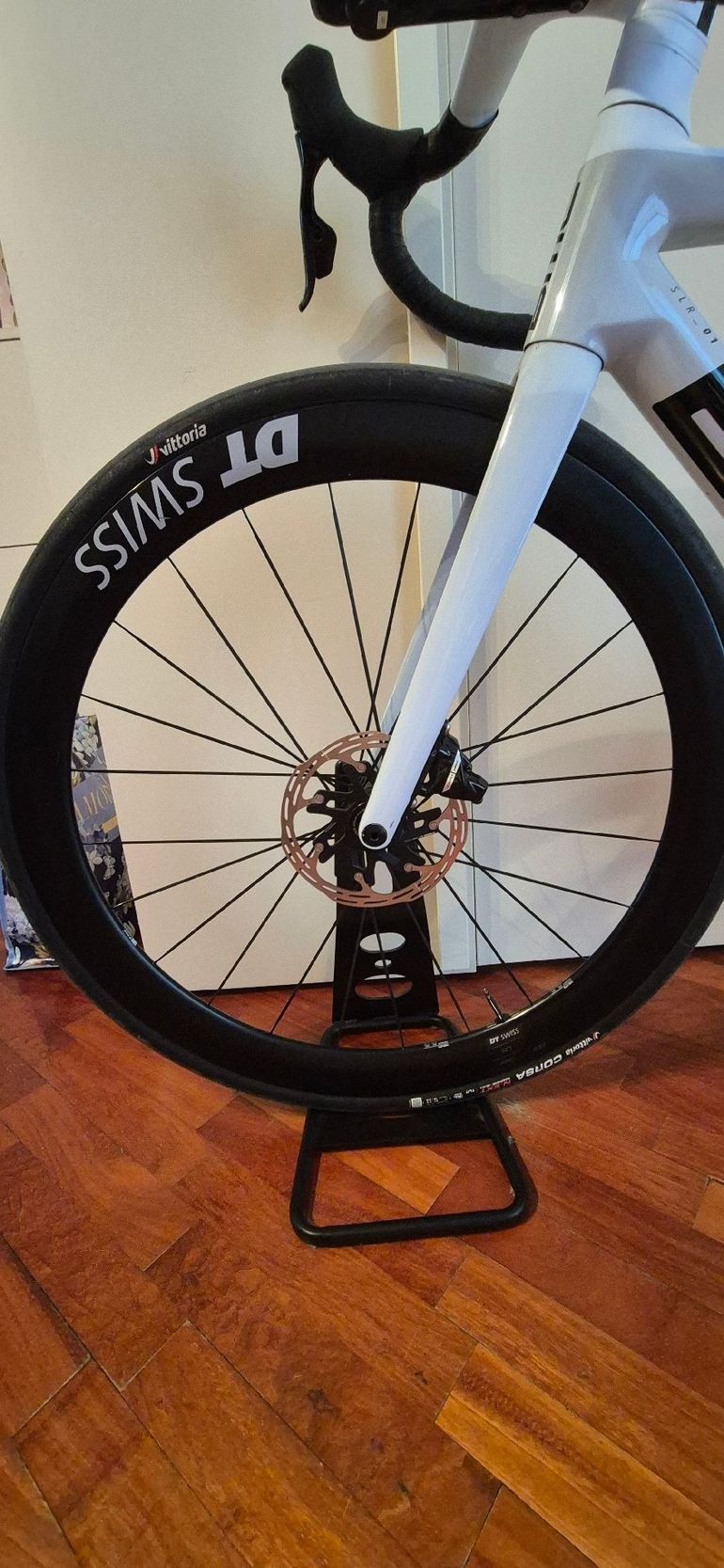 Used BMC Teammachine SRAM Force eTap AXS 2024 Road & Gravel — image 8 of 12