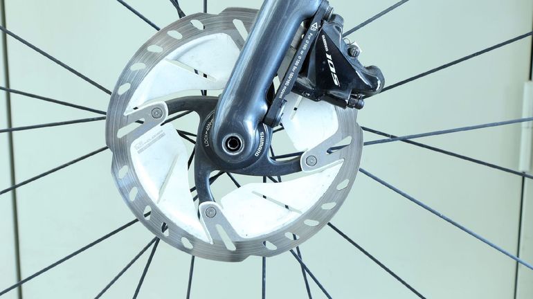 Used Cannondale Synapse Carbon Disc 105 2020 2020 Road & Gravel, Light Gray — image 11 of 15