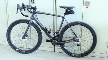 Used Cannondale Synapse Carbon Disc 105 2020 2020 Road & Gravel, Light Gray — image 2 of 15