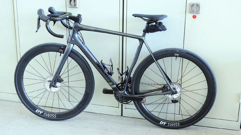Used Cannondale Synapse Carbon Disc 105 2020 2020 Road & Gravel, Light Gray — image 2 of 15