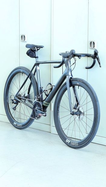 Used Cannondale Synapse Carbon Disc 105 2020 2020 Road & Gravel, Light Gray — image 6 of 15