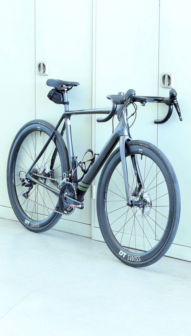Used Cannondale Synapse Carbon Disc 105 2020 2020 Road & Gravel, Light Gray — image 6 of 15