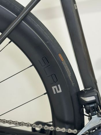 Used Giant TCR 0 Advanced SL Disc Di2 2022 Road & Gravel, Black — image 4 of 17
