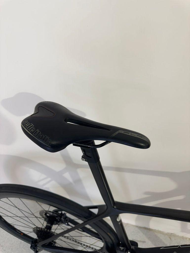 Used Giant TCR 0 Advanced SL Disc Di2 2022 Road & Gravel, Black — image 10 of 17