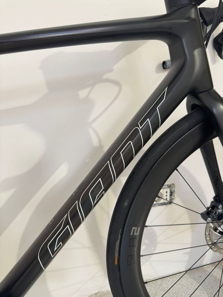 Used Giant TCR 0 Advanced SL Disc Di2 2022 Road & Gravel, Black — image 7 of 17