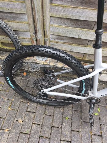 Used Canyon Stoic 3 2023 2023 Mountainbike, Light Gray, 27.5, 29 — image 7 of 13