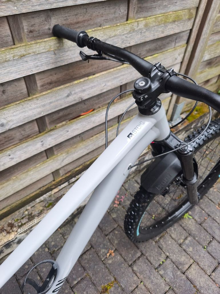 Used Canyon Stoic 3 2023 2023 Mountainbike, Light Gray, 27.5, 29 — image 10 of 13
