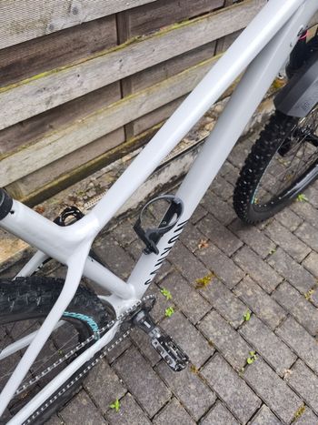 Used Canyon Stoic 3 2023 2023 Mountainbike, Light Gray, 27.5, 29 — image 11 of 13