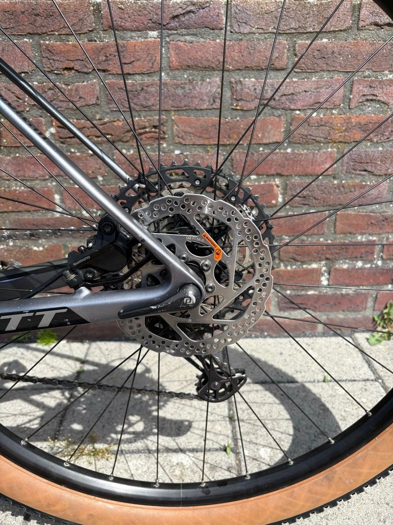 Used Scott Scott Scale 925 Carbon 2021 Mountainbike, Light Gray — image 10 of 18
