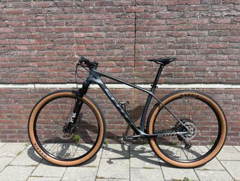 Used Scott Scott Scale 925 Carbon 2021 Mountainbike, Light Gray — image 12 of 18