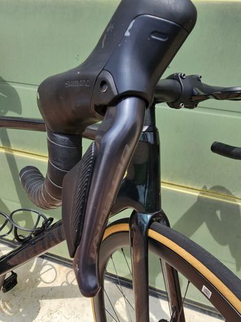 Used Specialized Tarmac SL7 Expert - Ultegra Di2 2022 2022 Road & Gravel, Black — image 3 of 14