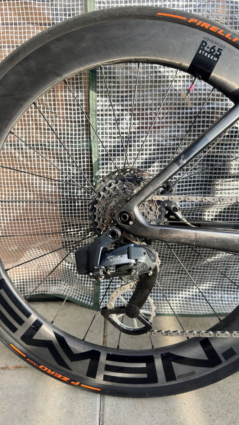 Used Velobuild Velobuild Custom SRAM Force eTap AXS 2025 Road & Gravel — image 5 of 8