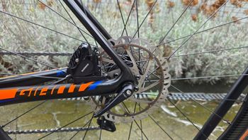 Used Giant TCR Advanced 1 Disc-KOM 2018 2018 Road & Gravel, Orange — image 12 of 16