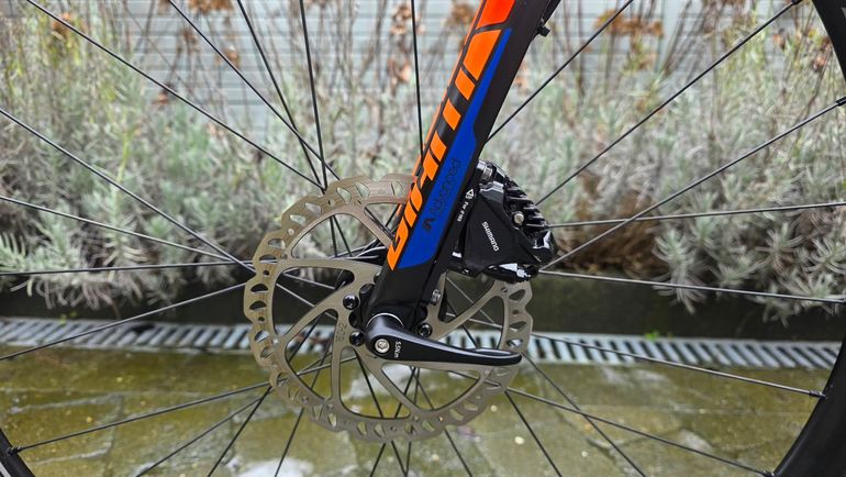 Used Giant TCR Advanced 1 Disc-KOM 2018 2018 Road & Gravel, Orange — image 13 of 16