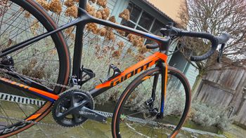 Used Giant TCR Advanced 1 Disc-KOM 2018 2018 Road & Gravel, Orange — image 4 of 16