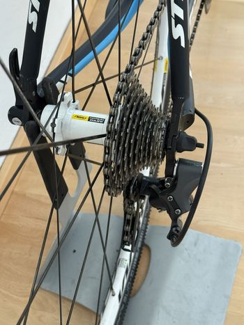 Used Stevens Carbon Team 2015 2015 Road & Gravel — image 8 of 16