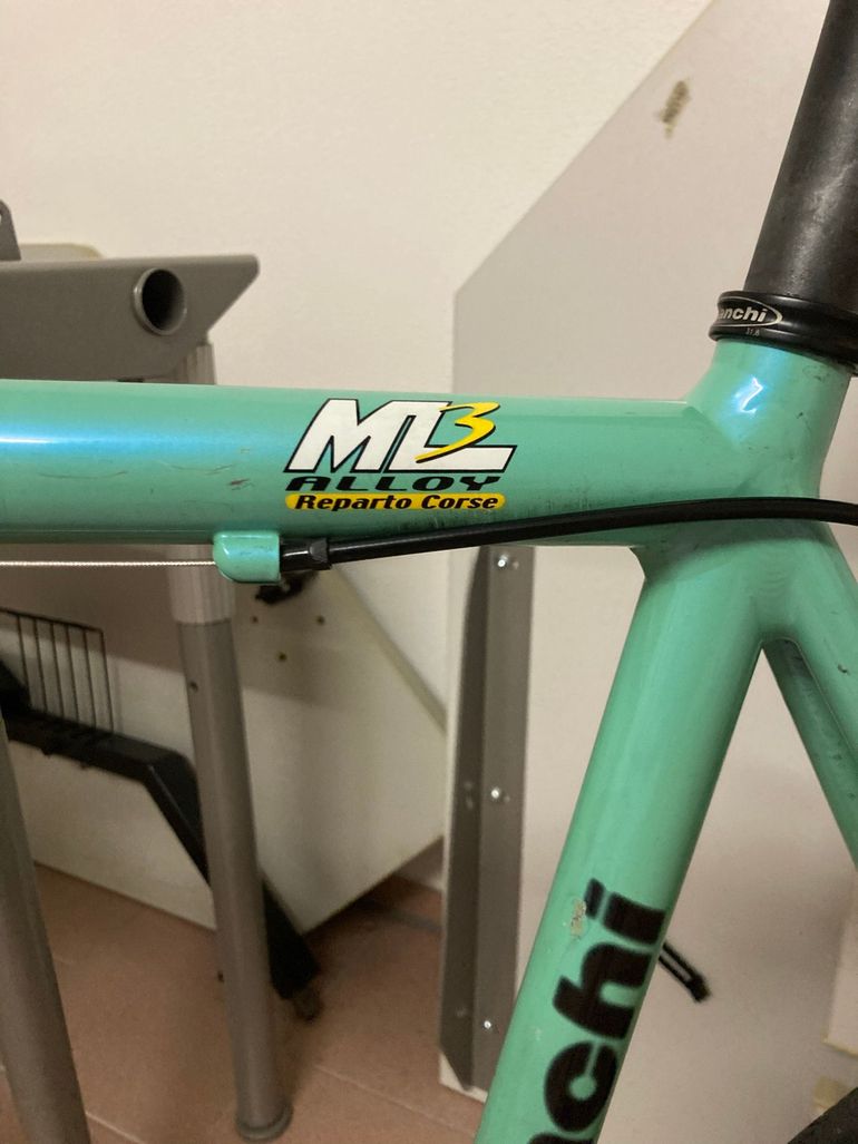 Used Bianchi Bianchi Custom Other Campagnolo 2005 Road & Gravel — image 3 of 5