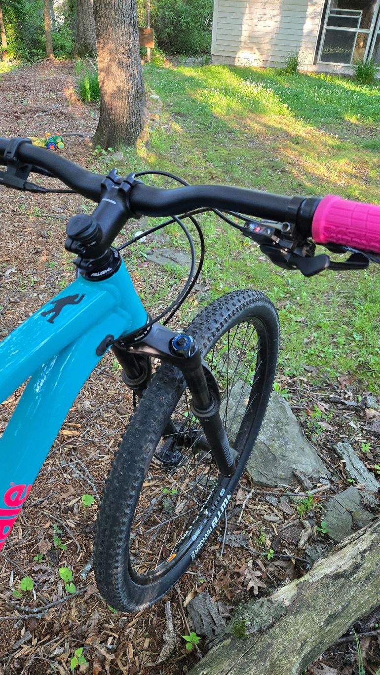 Used Cannondale Cannondale Trail 2 Upgraded 2025 Mountainbike, Blue — image 9 of 16