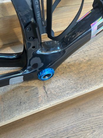 Used Factor OSTRO VAM - Frameset Premium 2026 Frameset 2026 Road & Gravel, Black — image 2 of 4