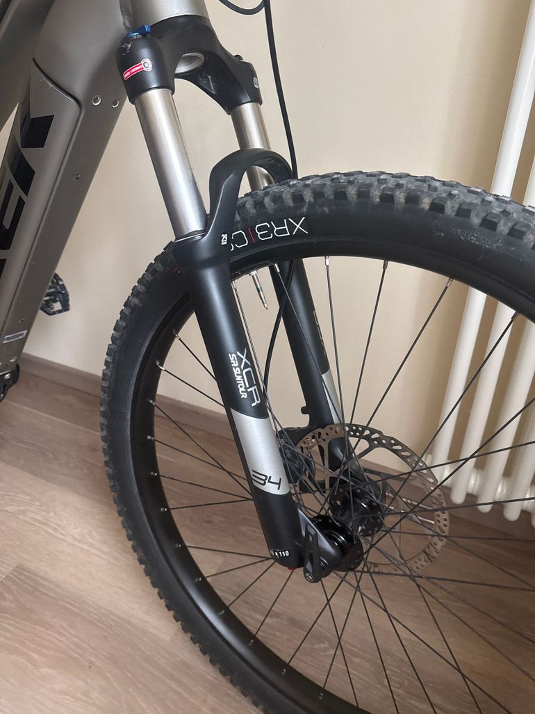 Used Trek Powerfly FS 4 500 Gen 2 2023 2023 Mountainbike — image 4 of 7