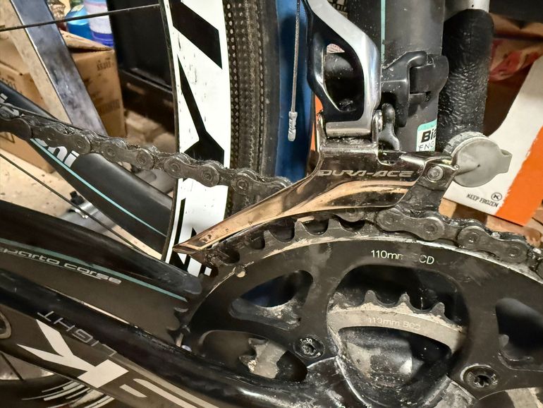 Used Bianchi Oltre Shimano Dura Ace 2015 Road & Gravel, Black — image 5 of 12