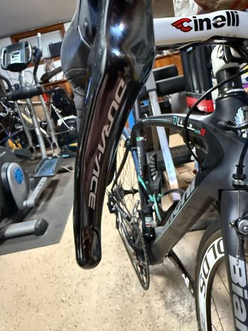 Used Bianchi Oltre Shimano Dura Ace 2015 Road & Gravel, Black — image 7 of 12