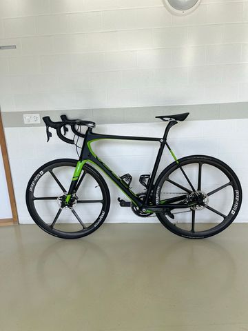 Tweedehands Orbea ORCA M10iLTD-D 2019 2019 Road & Gravel — afbeelding 2 van 12