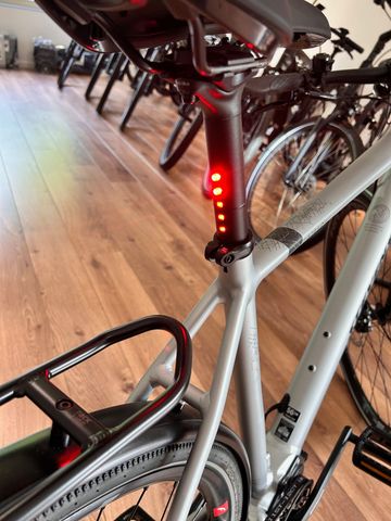 Gebrauchtes Stevens E-Strada 7.3.4 FEQ 2025 2025 Urban, Hellgrau — Bild 7 von 8