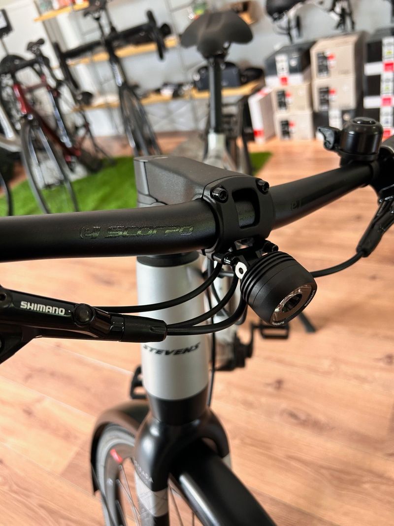 Gebrauchtes Stevens E-Strada 7.3.4 FEQ 2025 2025 Urban, Hellgrau — Bild 6 von 8